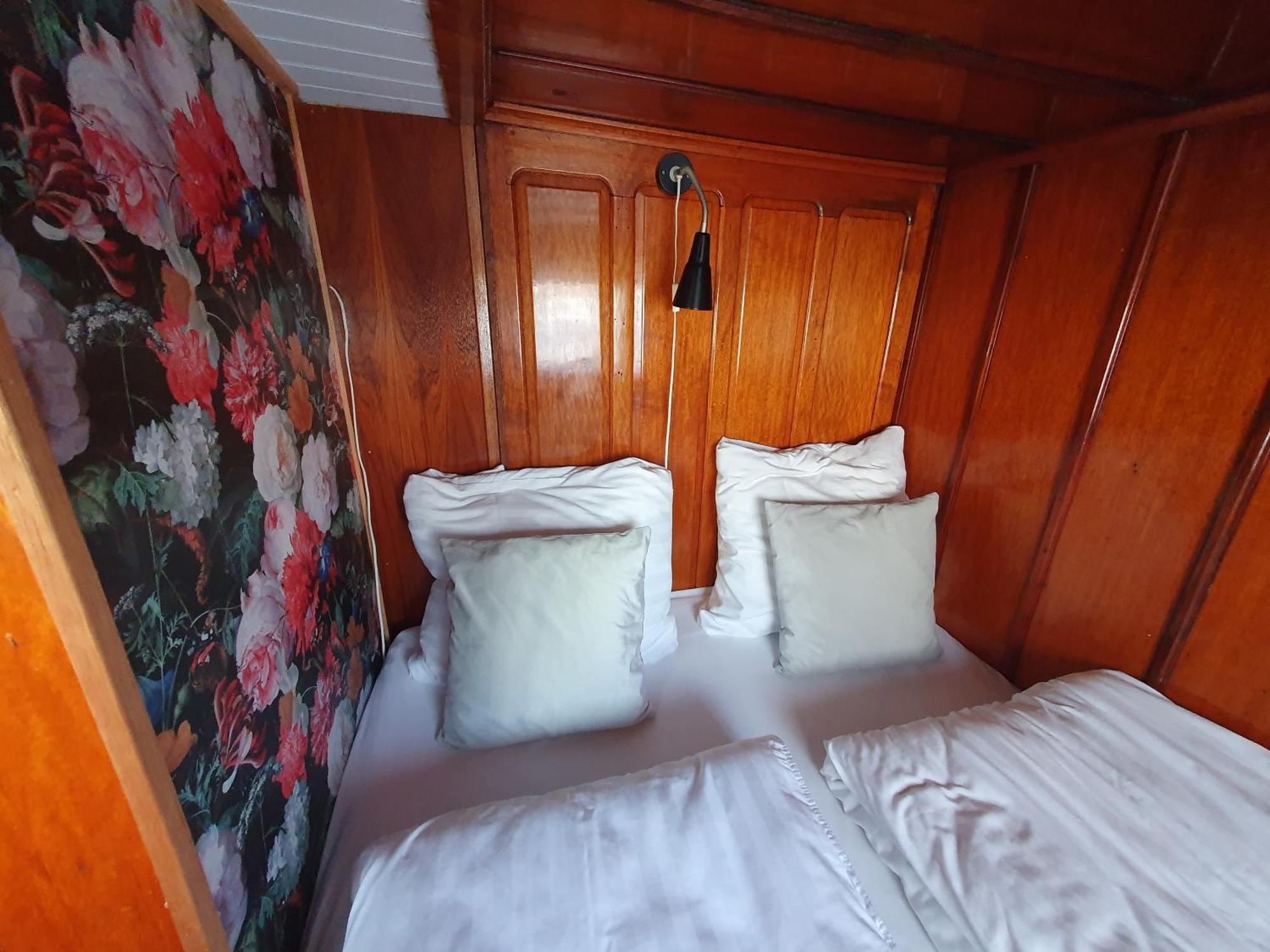 Houseboat Holiday Apartments Rotterdam Rom bilde